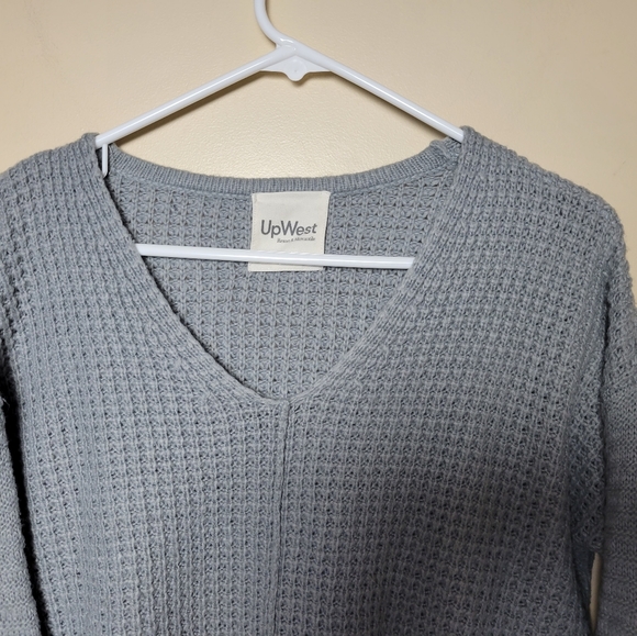 UPWEST Gray V-neck Oversized Waffle Knit Long Sleeve Sweater XS. - Picture 5 of 11